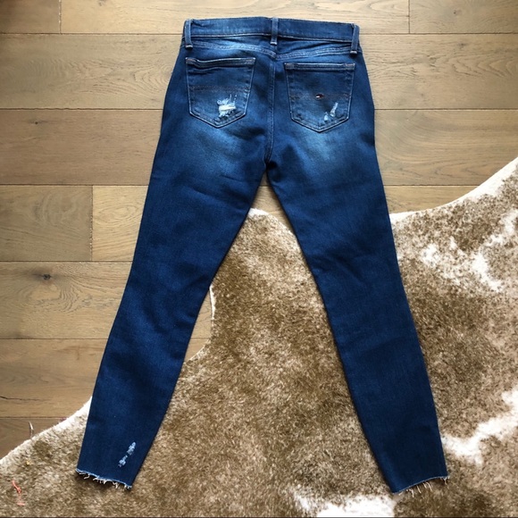 NWOT Tommy Hilfiger Distressed Denim Legging - Picture 5 of 8